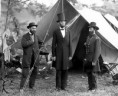 /album/galeria-de-fotos-estados-unidos-no-seculo-xix/abraham-lincoln-apoa-a-batalha-de-gettysbourgh-jpg/